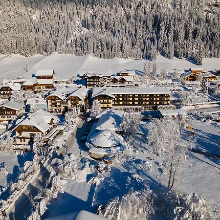 Lacus Hotel Am See Weissensee Εξωτερικό φωτογραφία