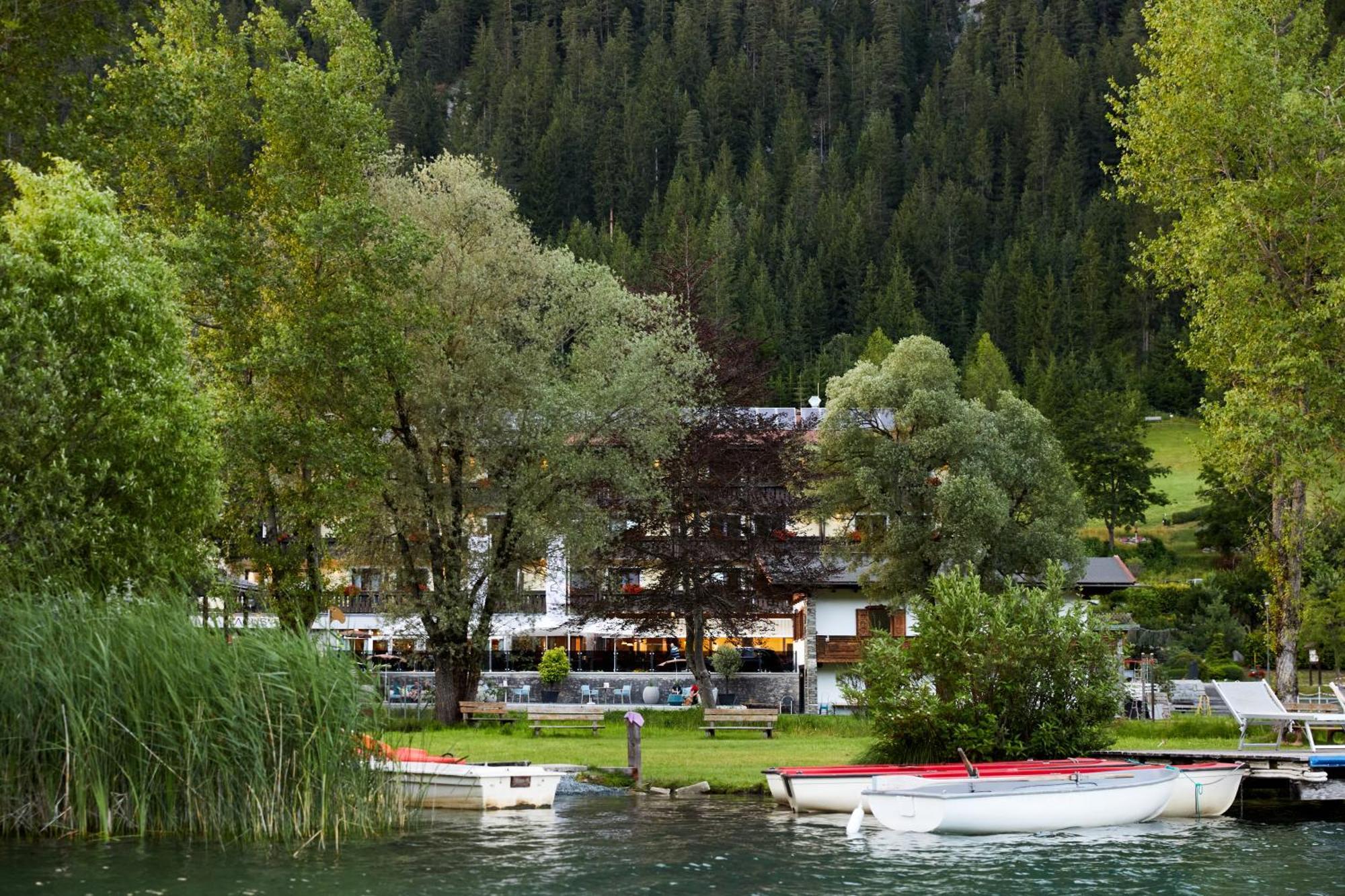 Lacus Hotel Am See Weissensee Εξωτερικό φωτογραφία